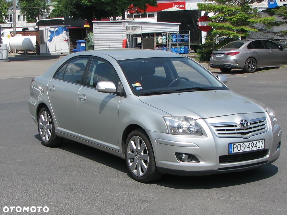 Toyota Avensis 2.0 D-4D Sol - 3
