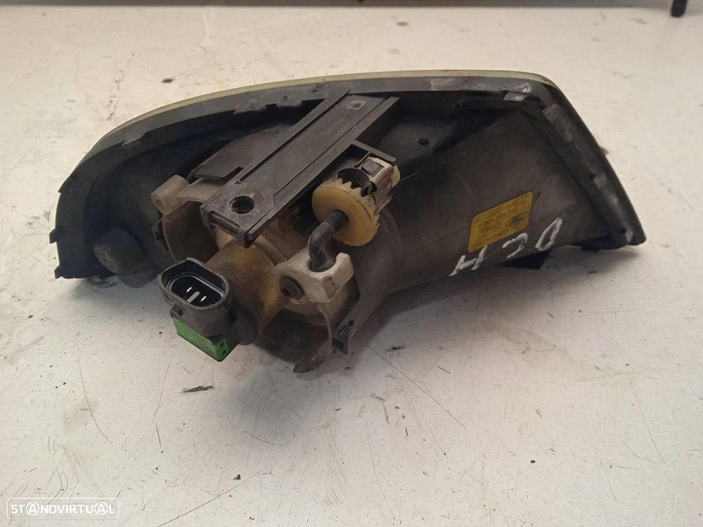 FAROL NEVOEIRO DIREITO FORD MONDEO III 2005 - 1