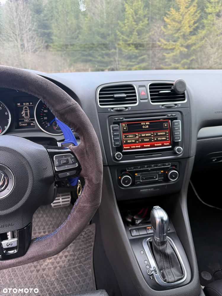Volkswagen Golf - 23