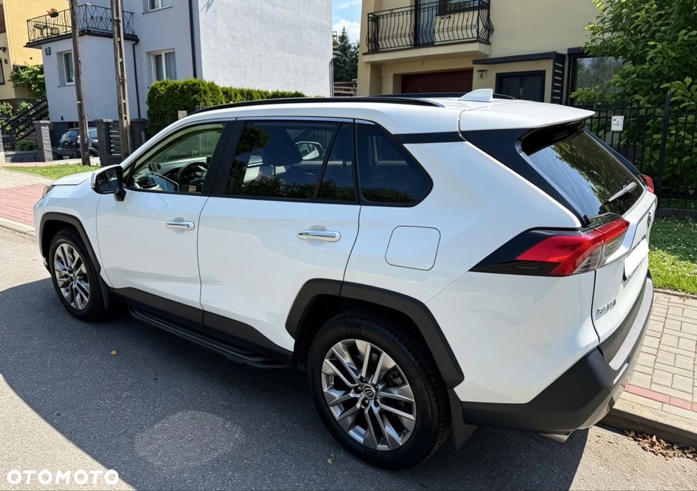 Toyota RAV4 - 2