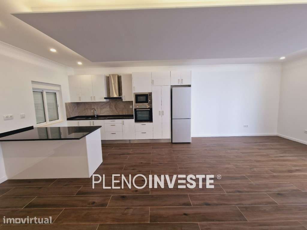 Moradia Térrea com terraço totalmente remodelada na Baixa da Banheira - Grande imagem: 3/19