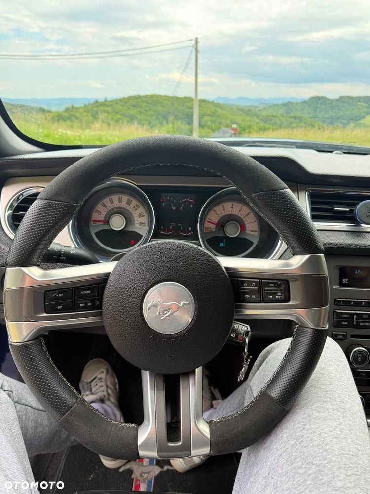Ford Mustang - 6