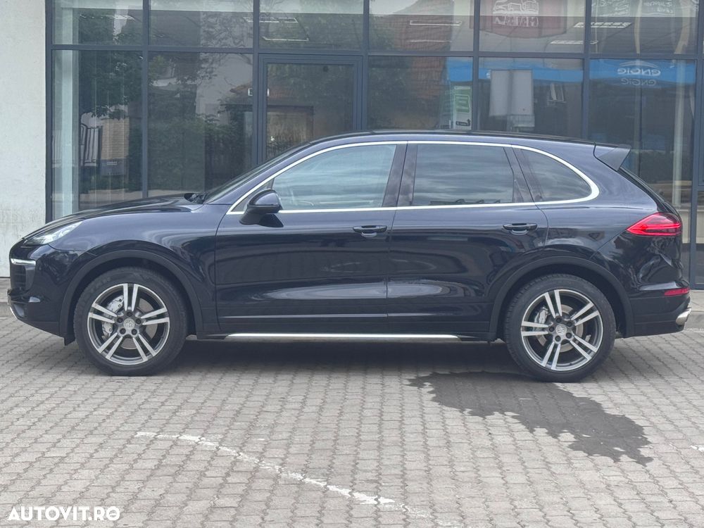 Porsche Cayenne - 5