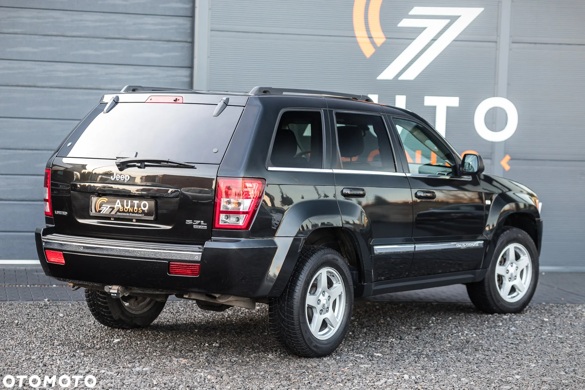 Jeep Grand Cherokee - 9