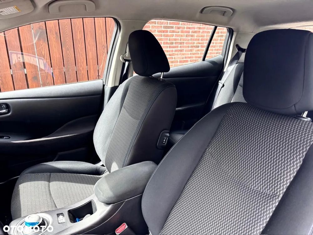 Nissan Leaf - 3