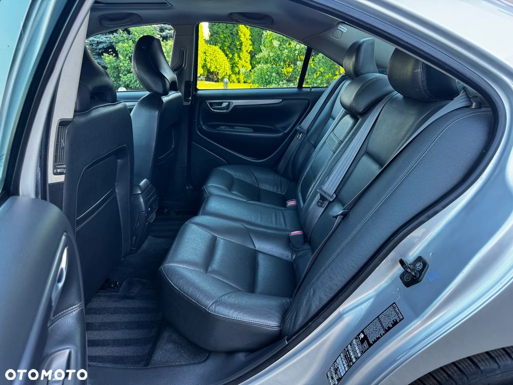 Volvo S60 2.4 Summum - 31