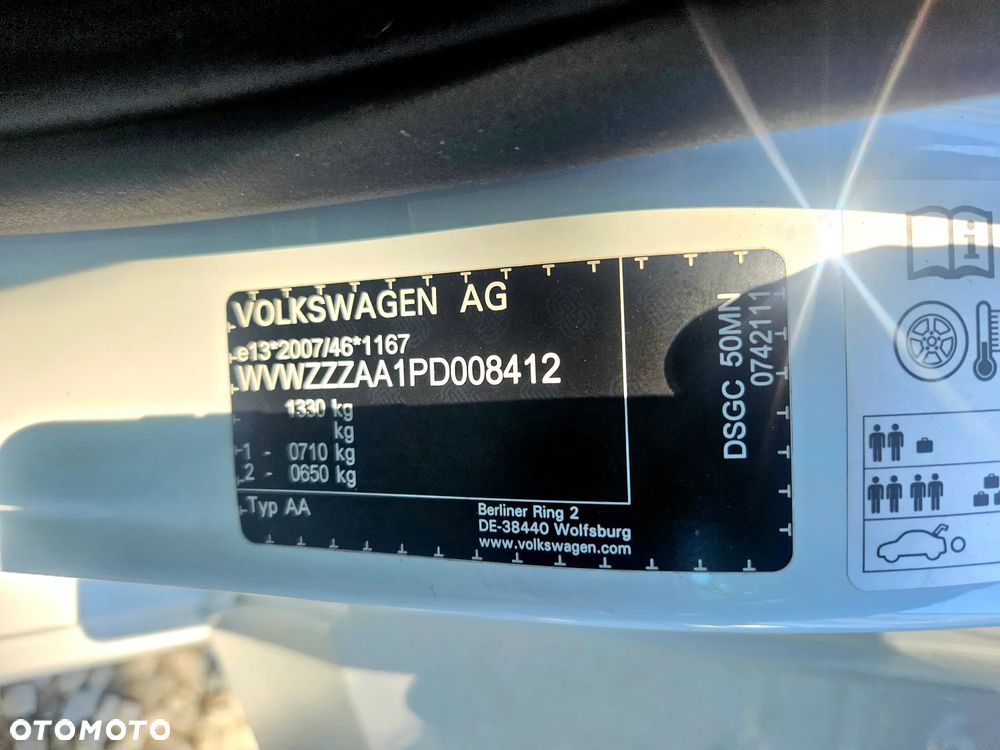 Volkswagen up! 1.0 White Style - 29