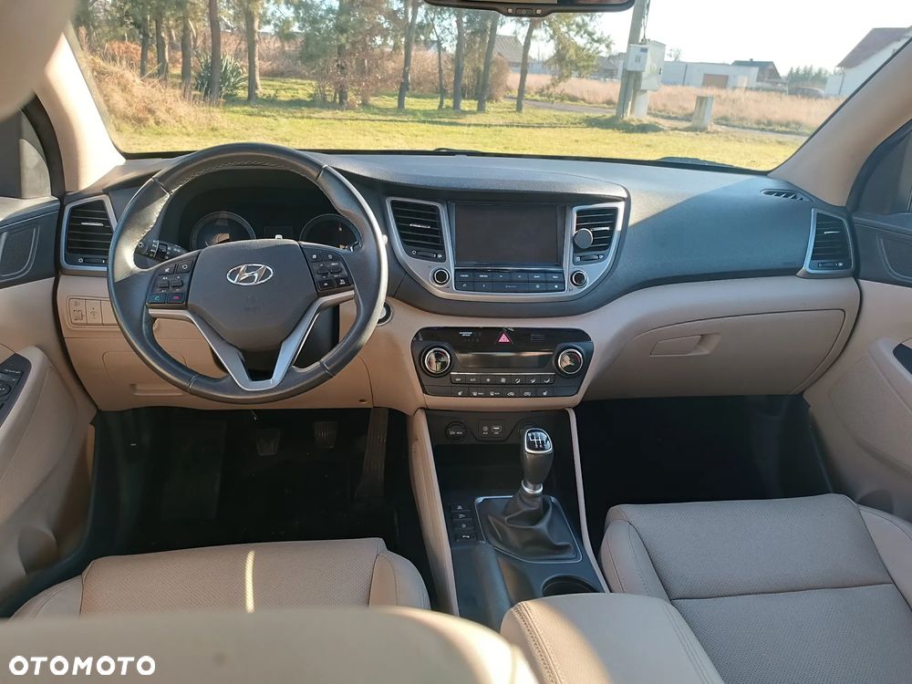 Hyundai Tucson - 8