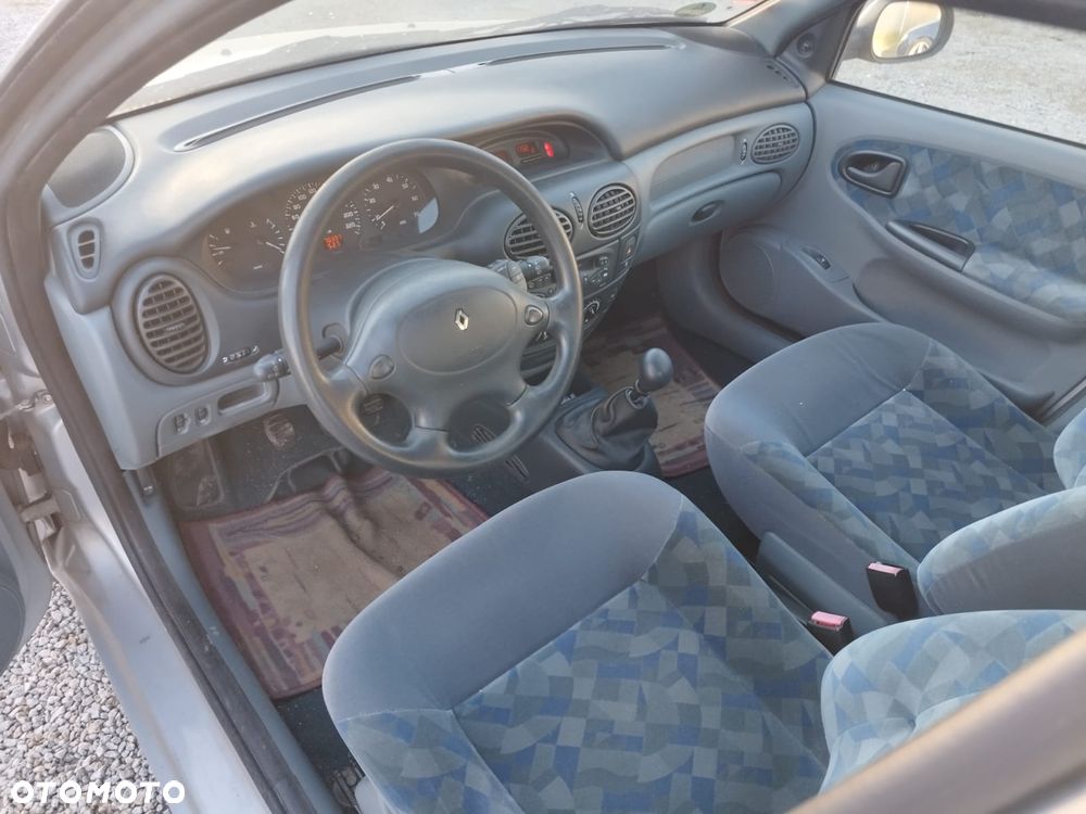 Renault Megane - 10
