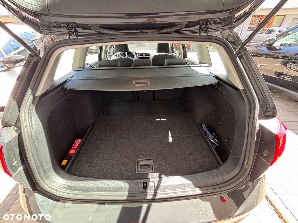 Volkswagen Golf 1.6 TDI BMT Comfortline - 11