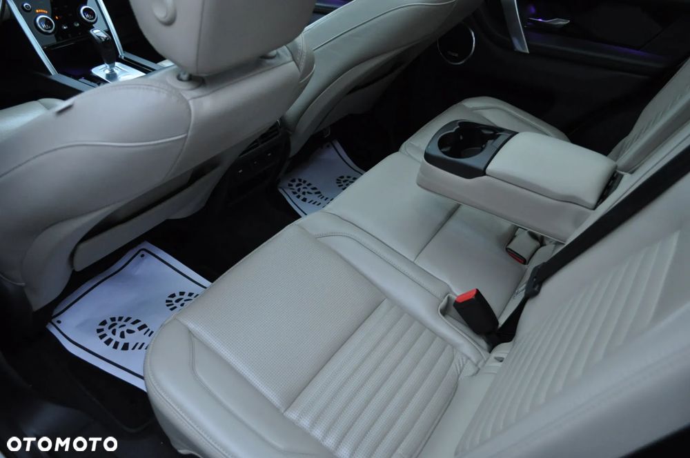 Land Rover Discovery Sport D165 Dynamic SE - 28