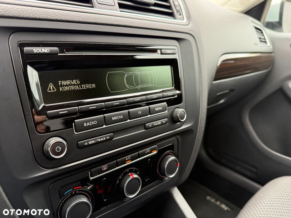 Volkswagen Jetta 2.0 TDI DPF Comfortline - 25