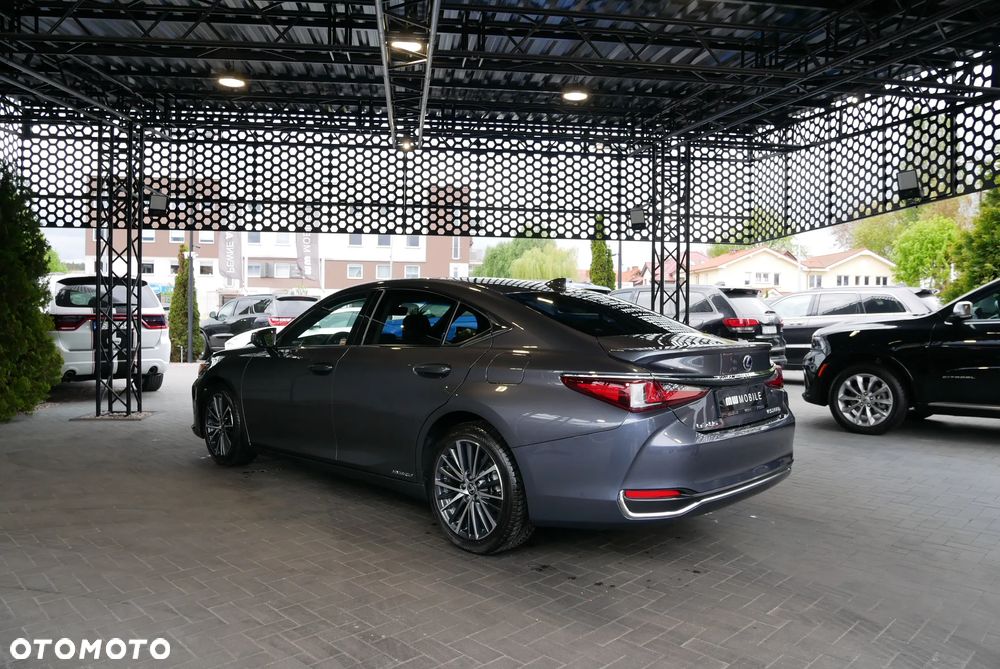 Lexus ES 300h Prestige - 4