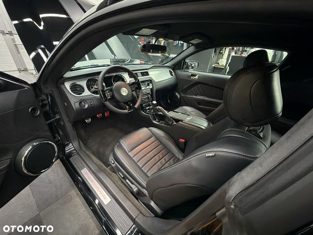 Ford Mustang 3.7 V6 Premium - 21