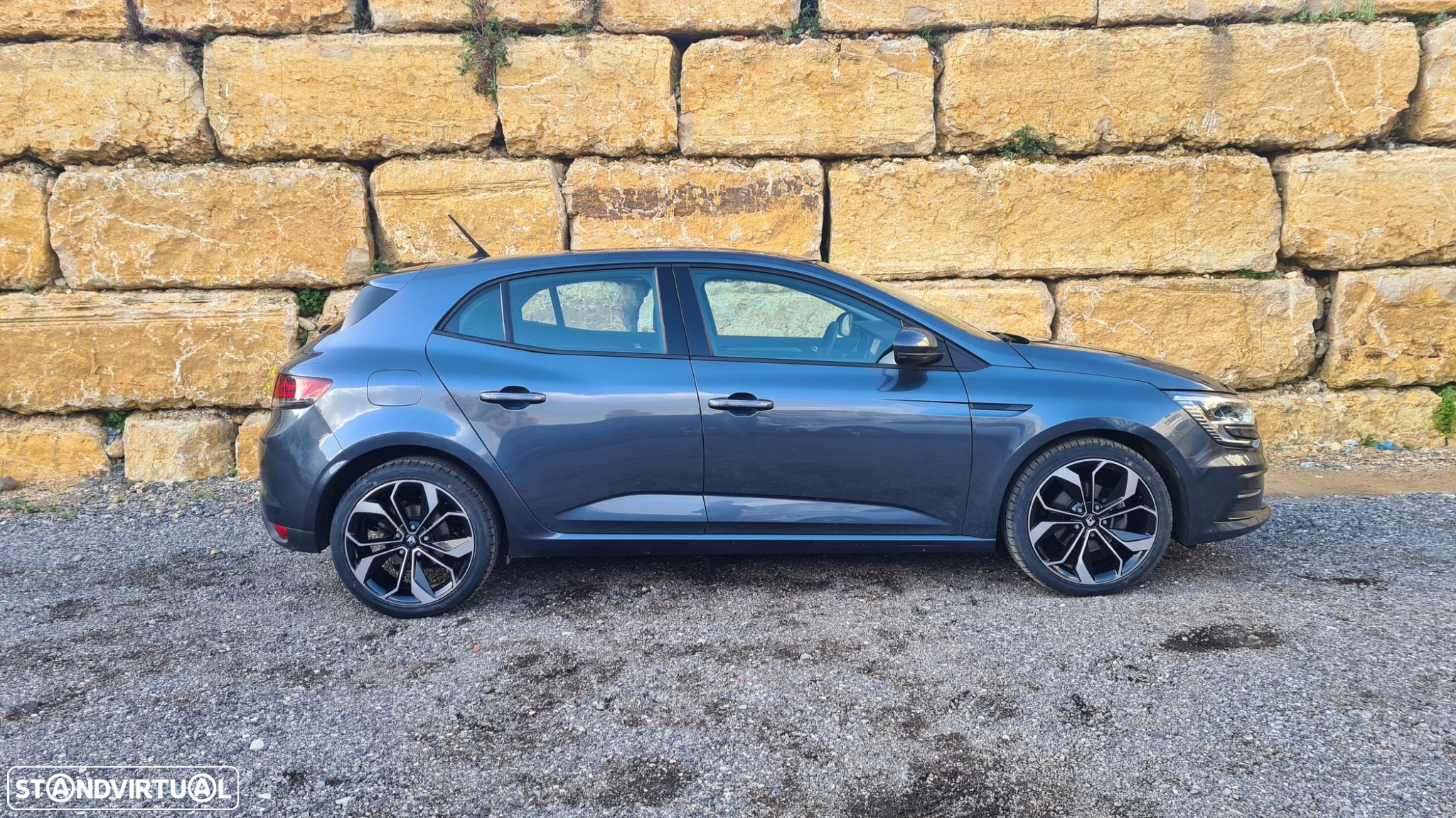 Renault Mégane 1.5 Blue dCi Intens EDC - 4