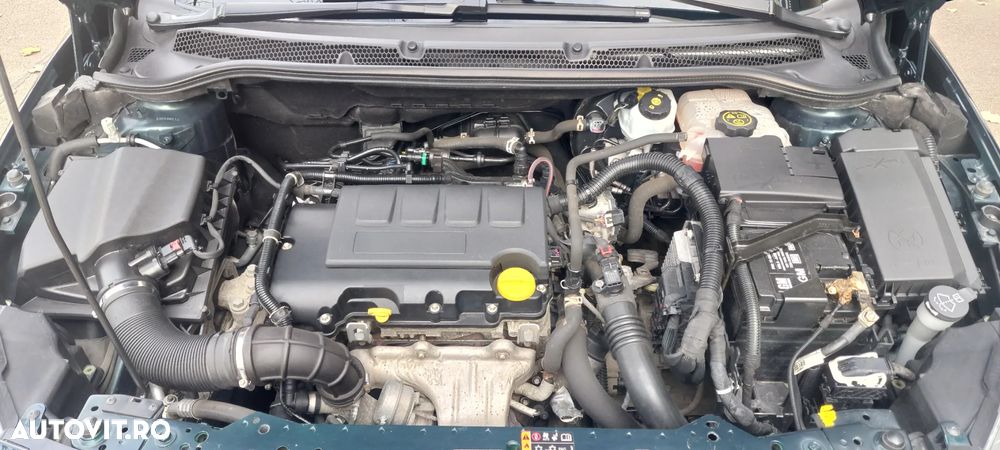 Opel Astra 1.4 Turbo ECOTEC Cosmo - 11