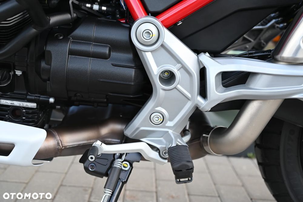Moto Guzzi V85 - 29