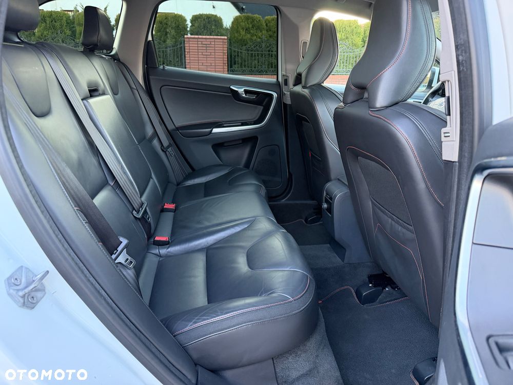 Volvo XC 60 D3 Ocean Race - 30