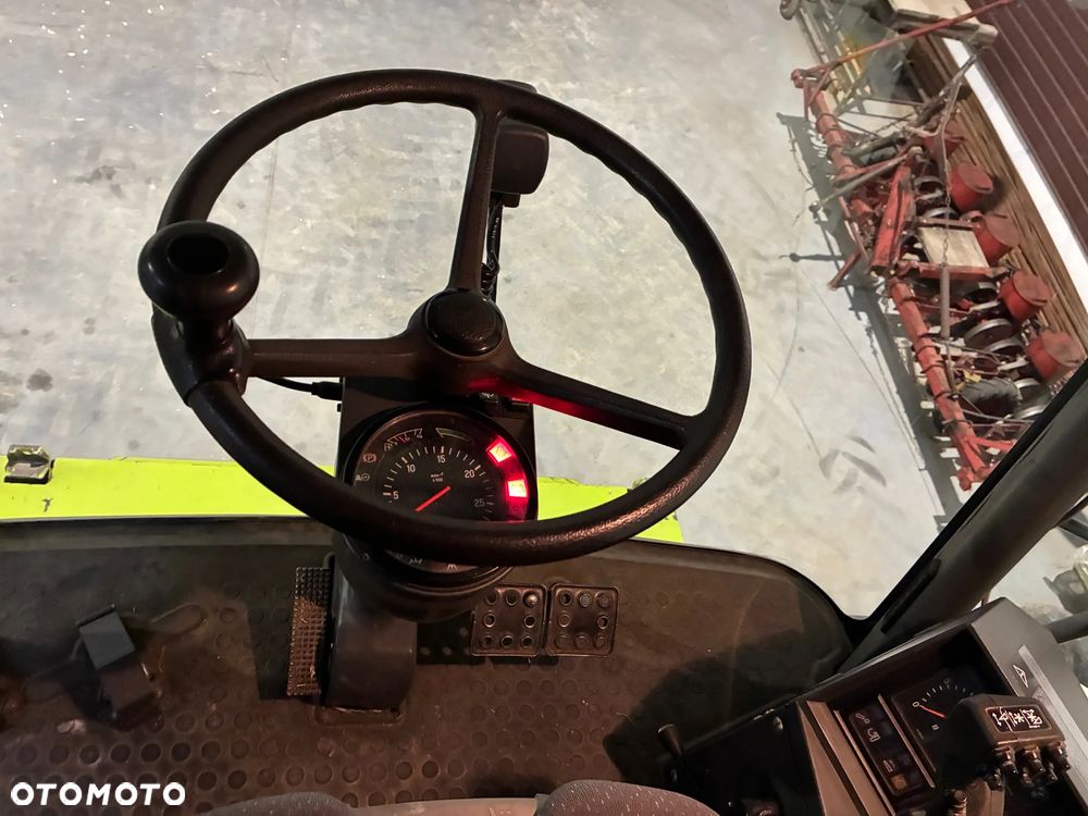 Claas Medion 340 - 9
