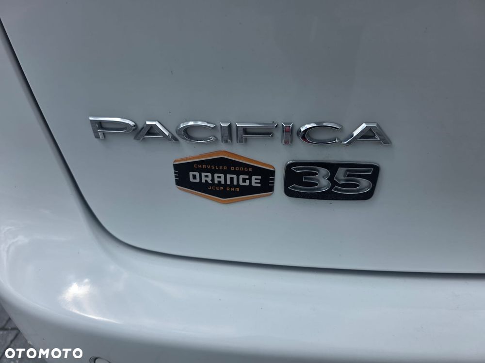 Chrysler Pacifica - 25