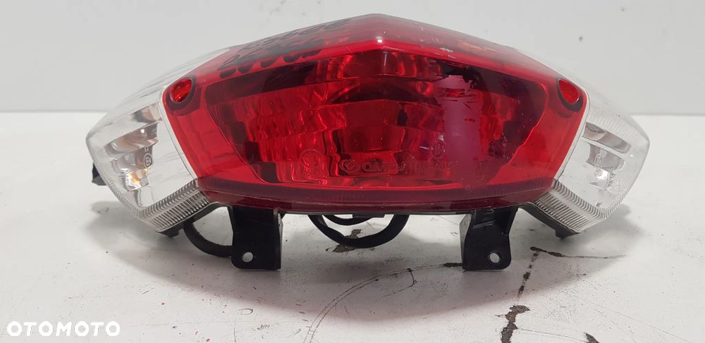 Peugeot Kisbee 50 lampa tył - 1