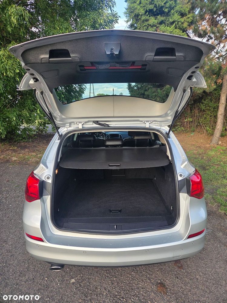 Opel Astra 1.4 Turbo ecoFLEX Start/Stop 150 Jahre - 24
