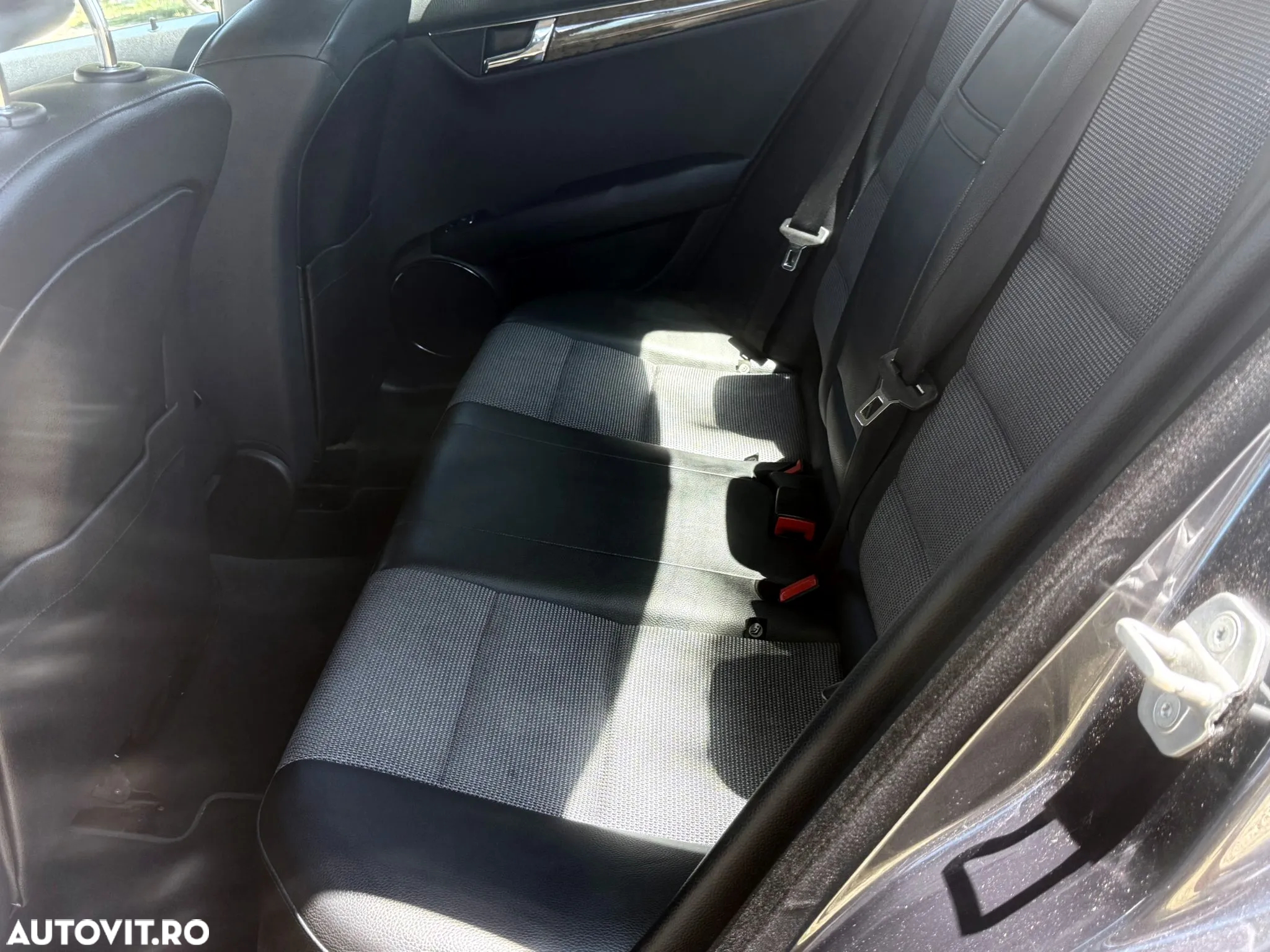 Mercedes-Benz C 220 (BlueTEC) d 7G-TRONIC Avantgarde - 8