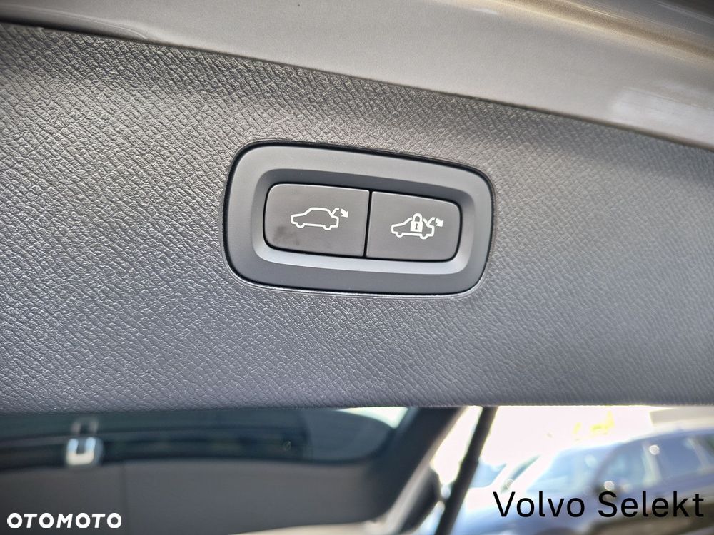 Volvo XC 90 - 36