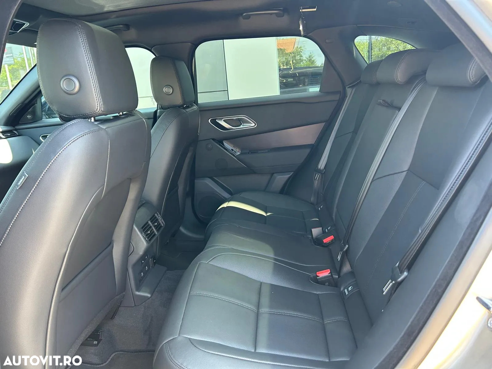 Land Rover Range Rover Velar R-Dynamic 2.0 D200 MHEV SE - 13