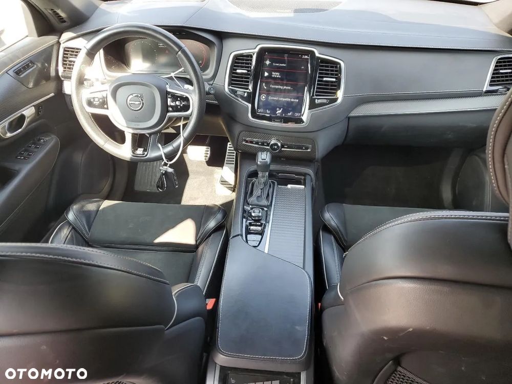 Volvo XC 90 - 7