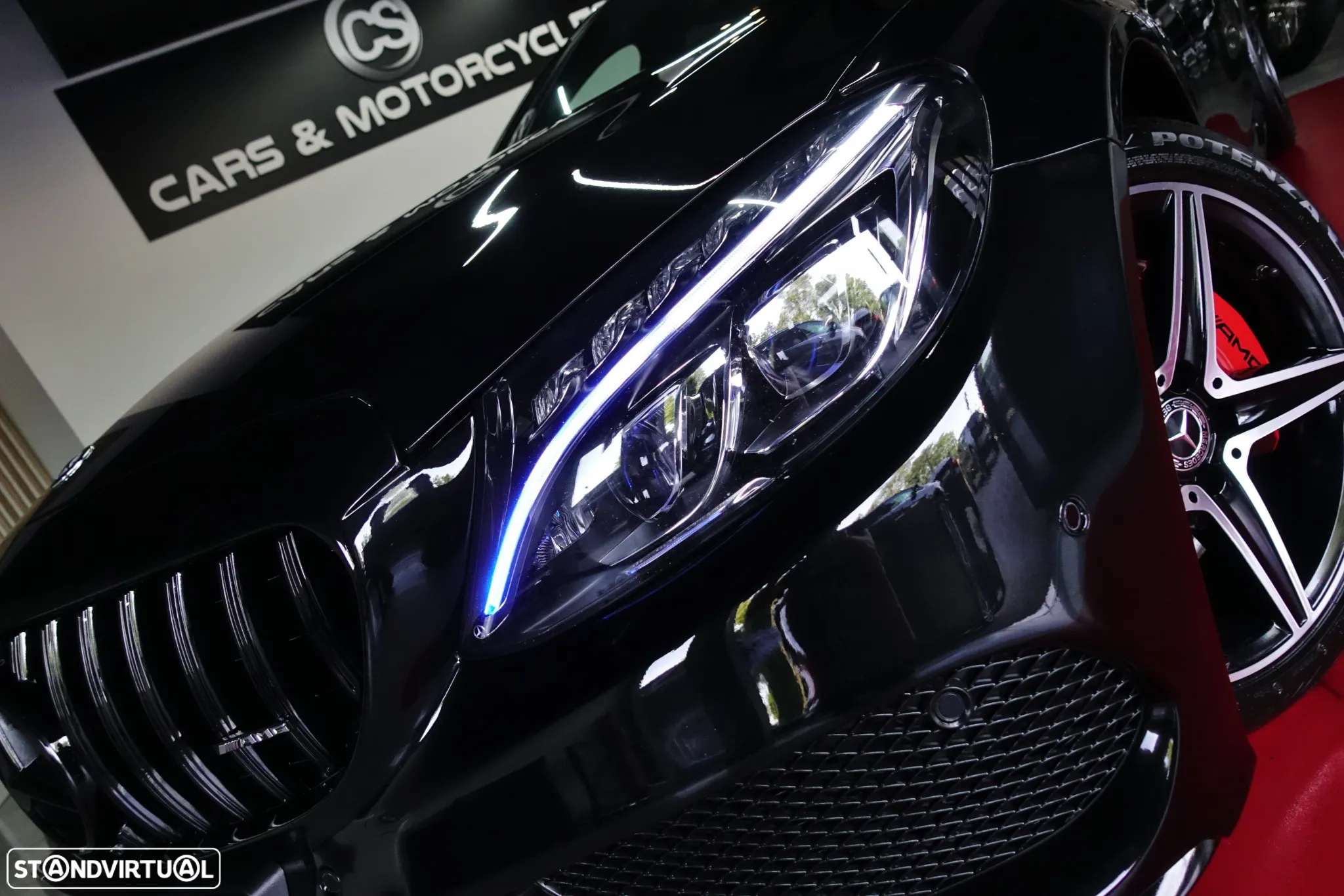 Mercedes-Benz C 300 h AMG Line - 11