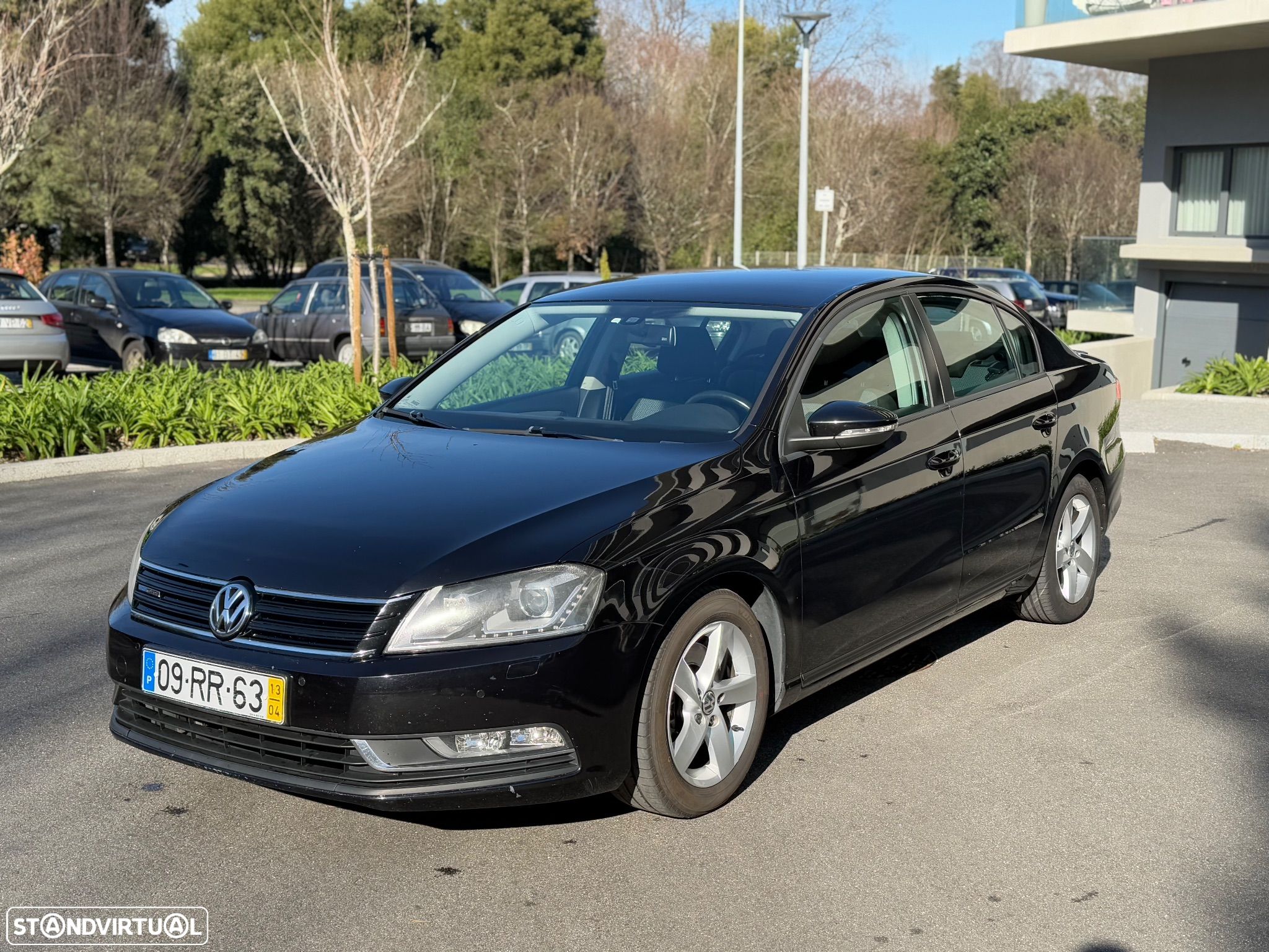 VW Passat 1.6 TDI BlueMotion Highline - 1