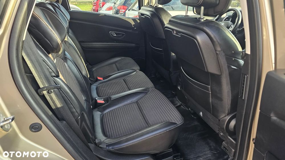 Renault Scenic TCe 140 GPF EDC BOSE EDITION - 18