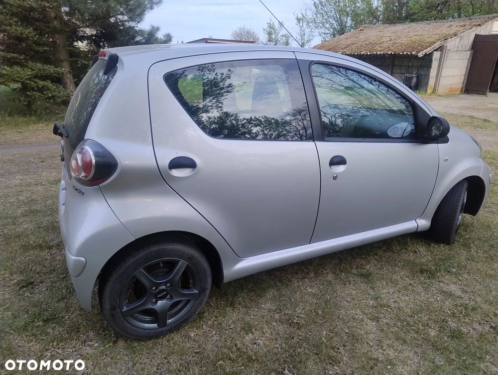Toyota Aygo 1.0 VVT-i Terra EU5 - 3