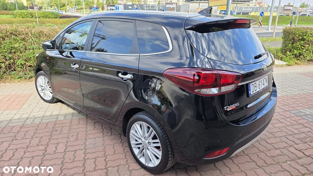 Kia Carens 1.7 CRDi Business Line 7os - 4
