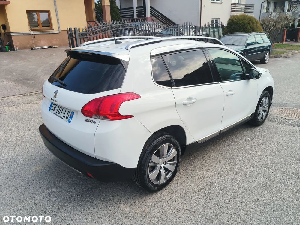 Peugeot 2008 PureTech 82 Allure - 4