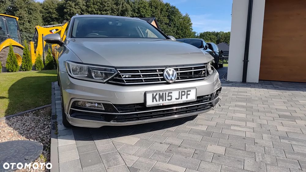 Volkswagen Passat - 4