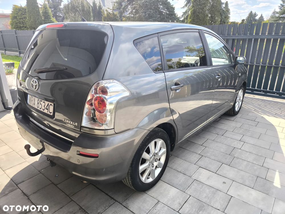 Toyota Corolla Verso 1.8 Luna - 4