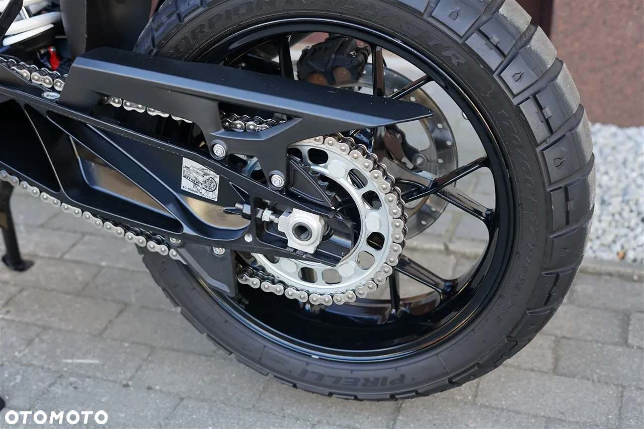 KTM Super Adventure - 25