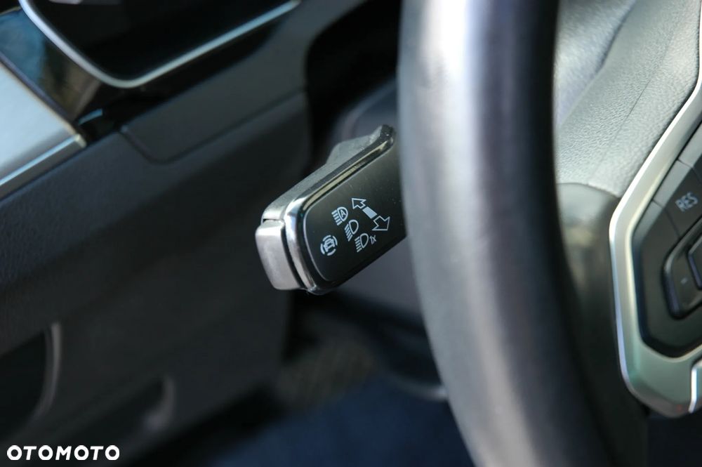 Volkswagen Passat - 7