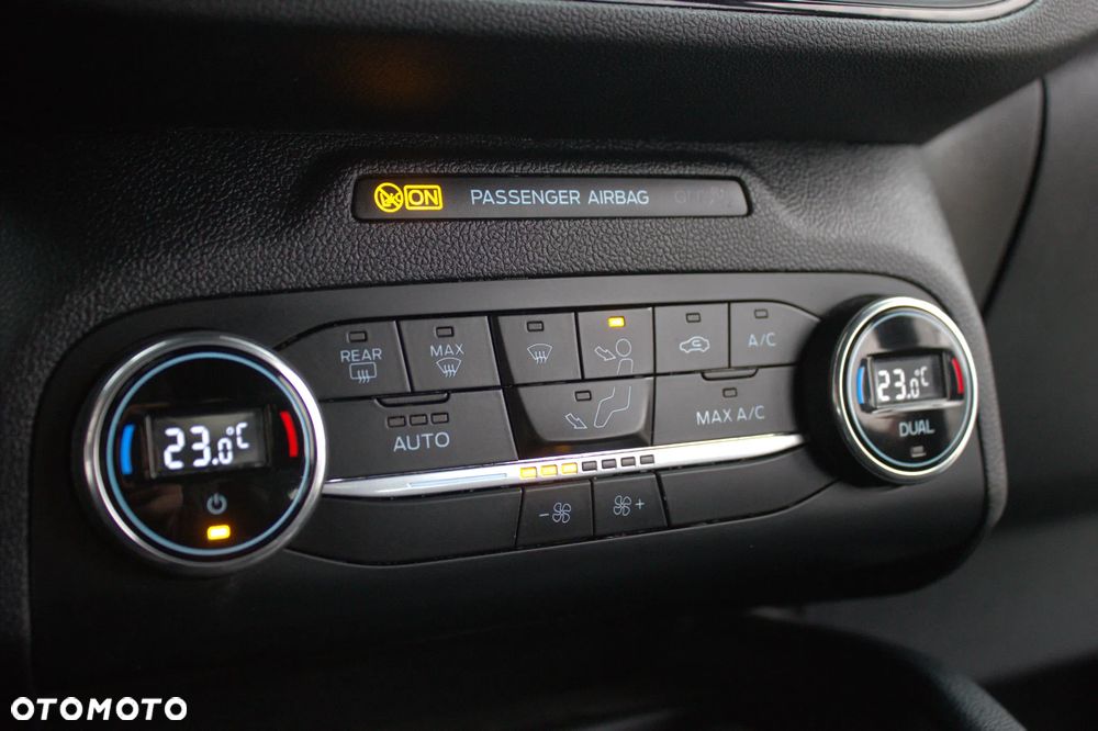 Ford Kuga 2.0 TDCi 2x4 ST-Line - 30