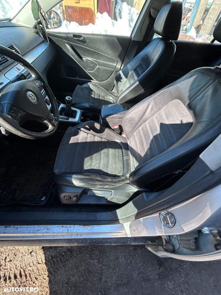 Volkswagen Passat 2.0 TDI Comfortline - 5