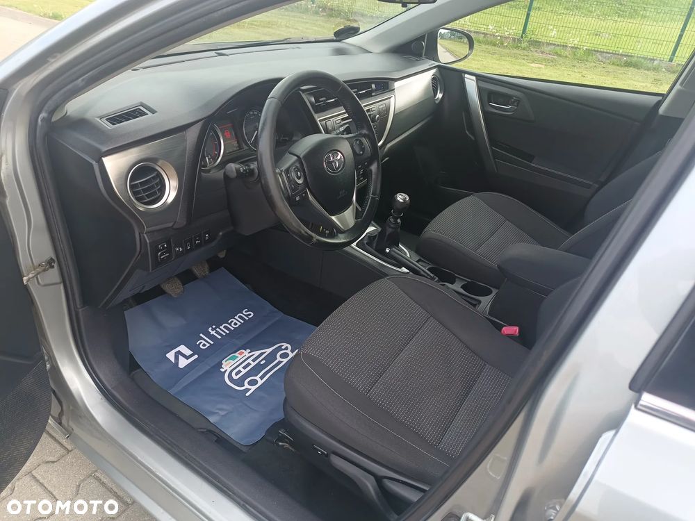 Toyota Auris 1.6 Sol - 8