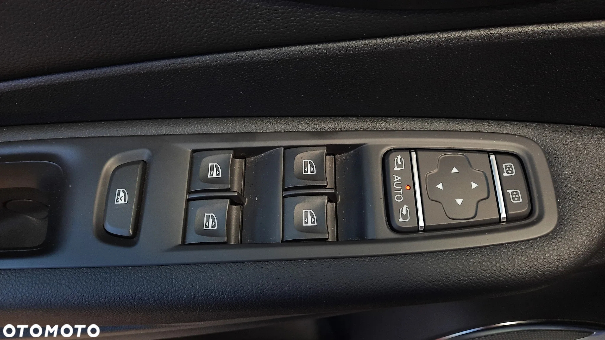 Renault Captur 0.9 Energy TCe Intens EU6 - 11