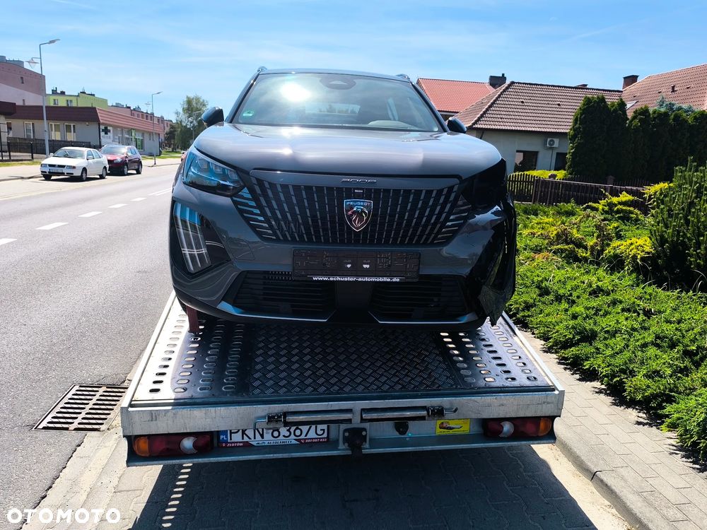 Peugeot 2008 Hybrid 136 e-DSC GT - 11