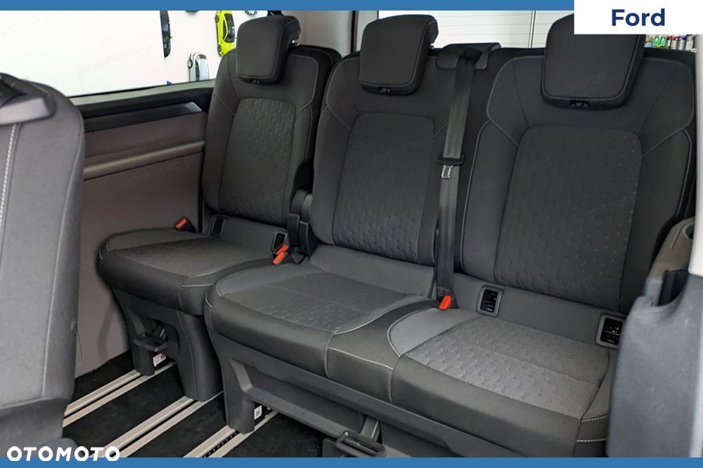 Ford Tourneo Custom - 14