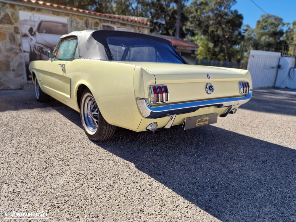 Ford Mustang - 13