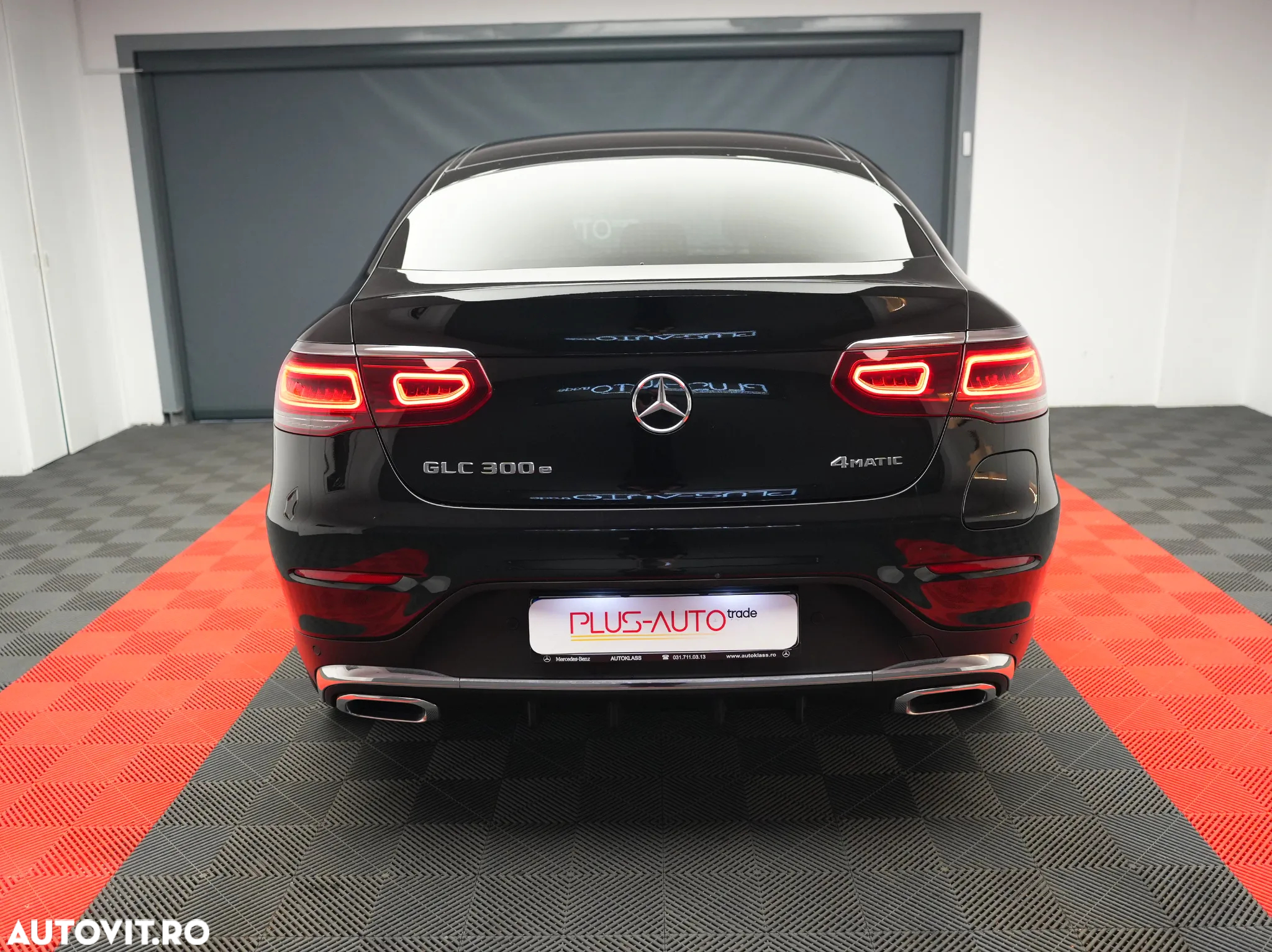 Mercedes-Benz GLC 300 4MATIC MHEV - 28