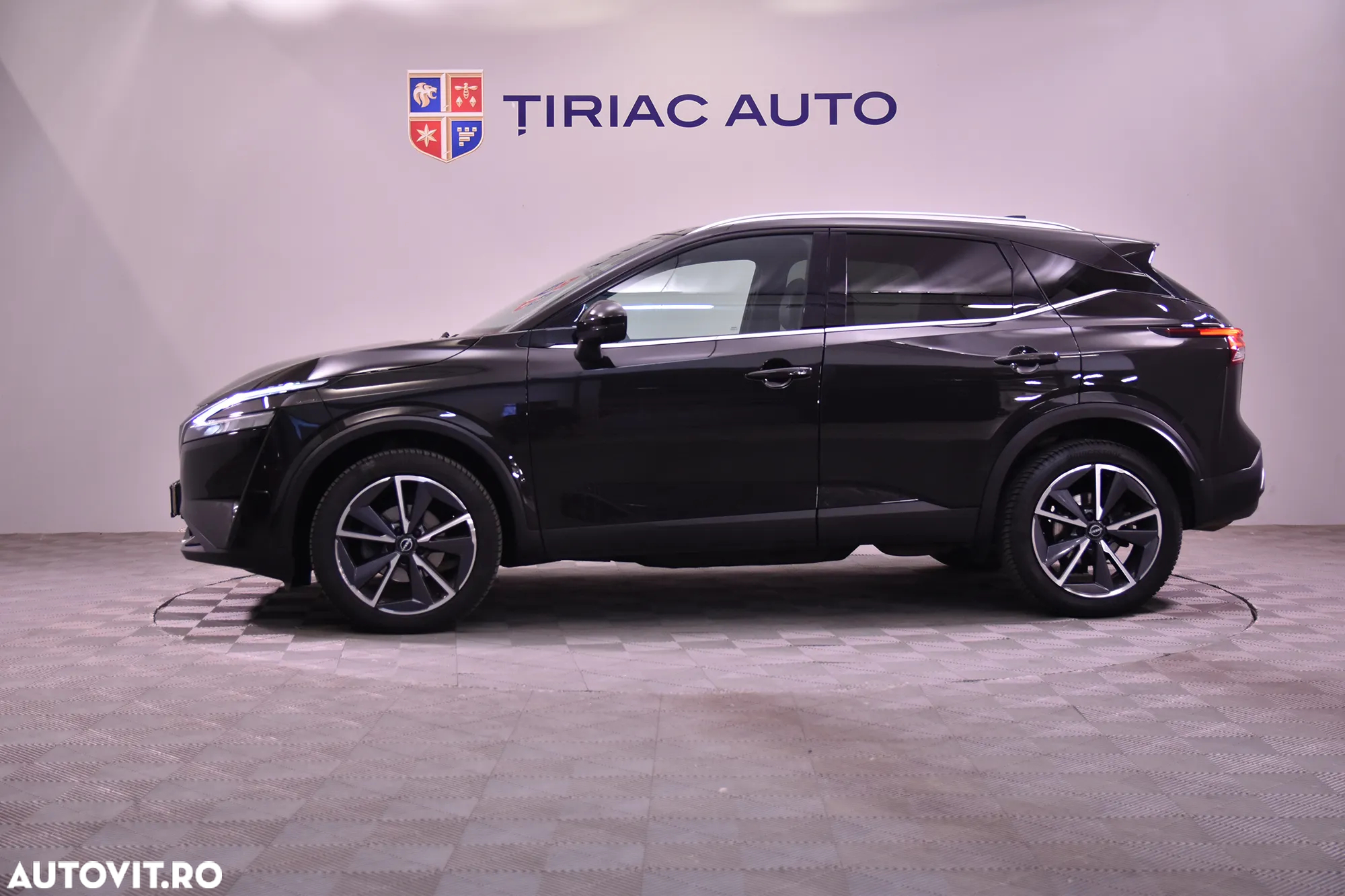 Nissan Qashqai - 2