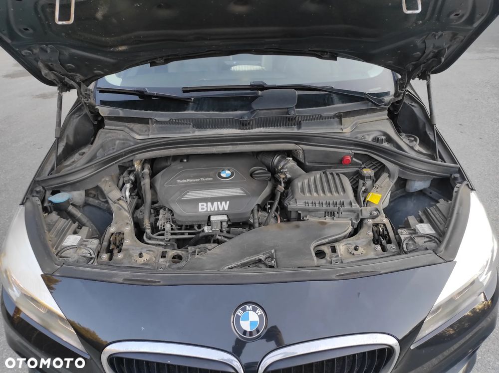 BMW Seria 2 218d - 34